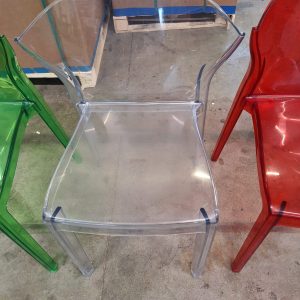 Sedie moderne in policarbonato trasparente – Disponibili in tre colori
