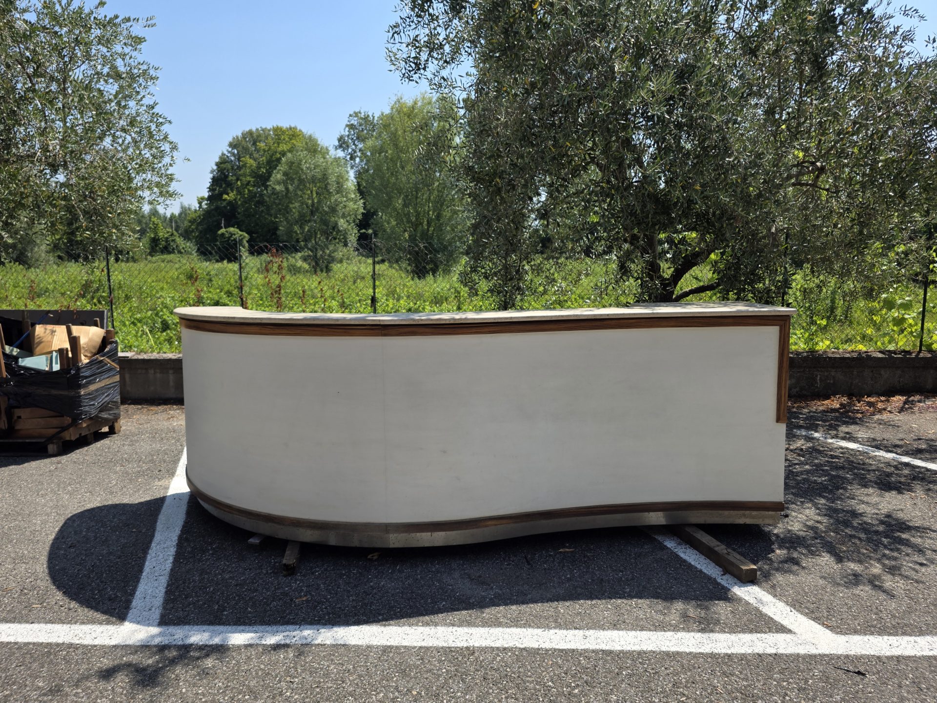 BANCO BAR CURVO DI ARREDAMENTO